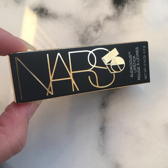 NEW - NARS Limited Edition Audacious Lipstick - Picture 3 of 7